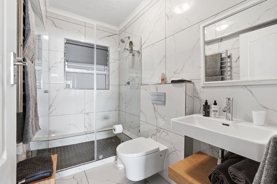 1 Bedroom Property for Sale in Mouille Point Western Cape